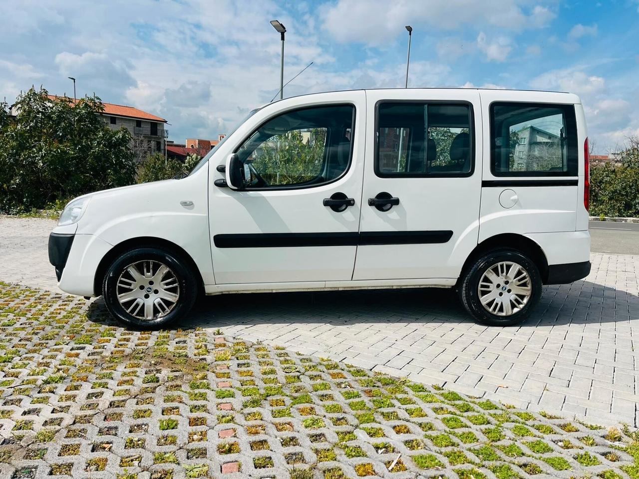 Fiat Doblo 1.3MLJT 5 POSTI VETTURA COME NUOVO