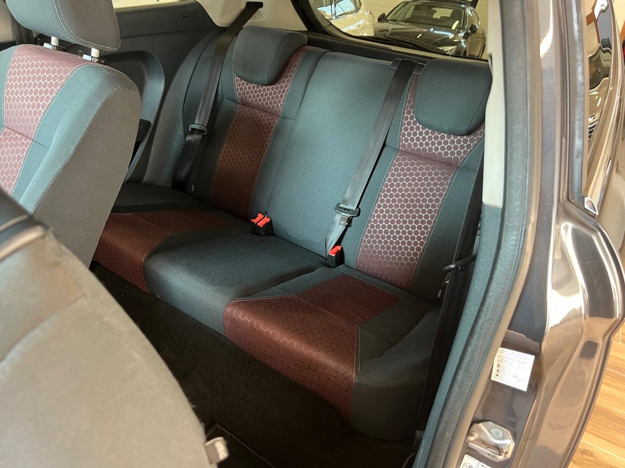 Ford Fiesta 1.4 5 porte Bz.- GPL Titanium