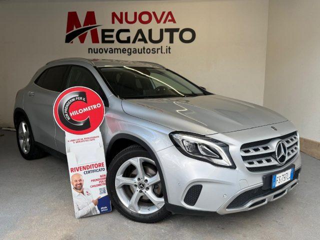 MERCEDES-BENZ GLA 200 d Automatic 4Matic Sport