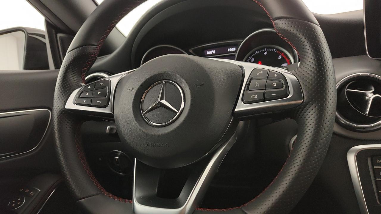 Mercedes-Benz CLA 200 d (cdi) Premium auto