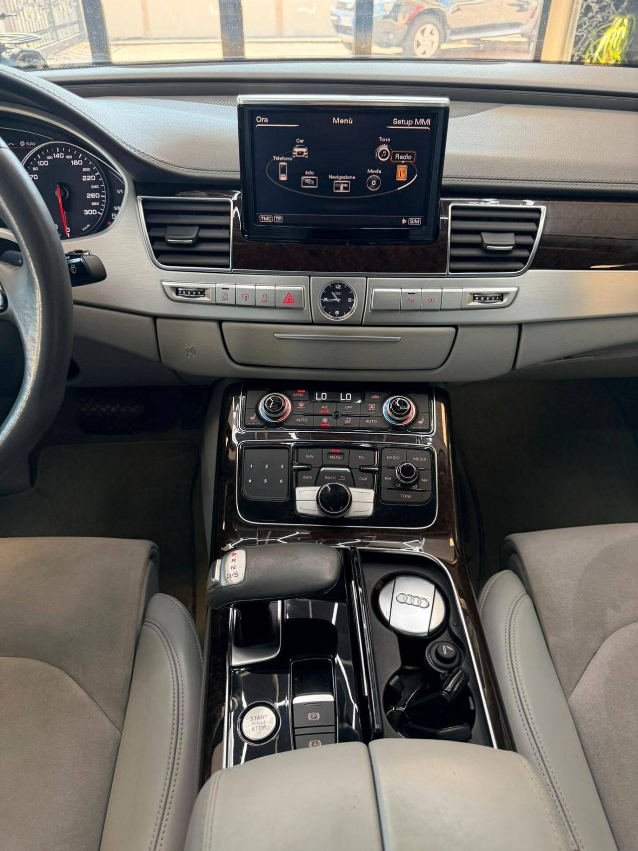 Audi A8 L 3.0 TDI 250 CV clean diesel quattro tiptronic