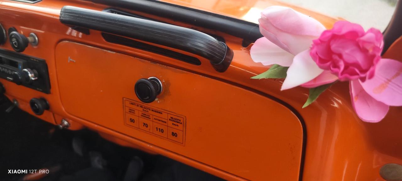 Volkswagen Maggiolino CABRIO o COUPE'