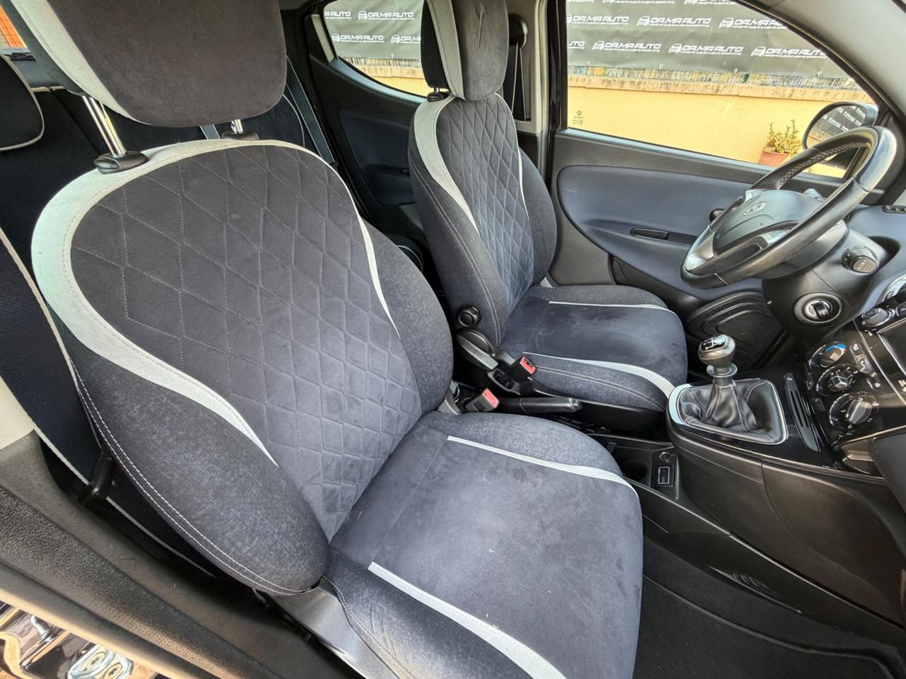 Lancia Ypsilon 1.2 69 CV GPL Ecochic Gold