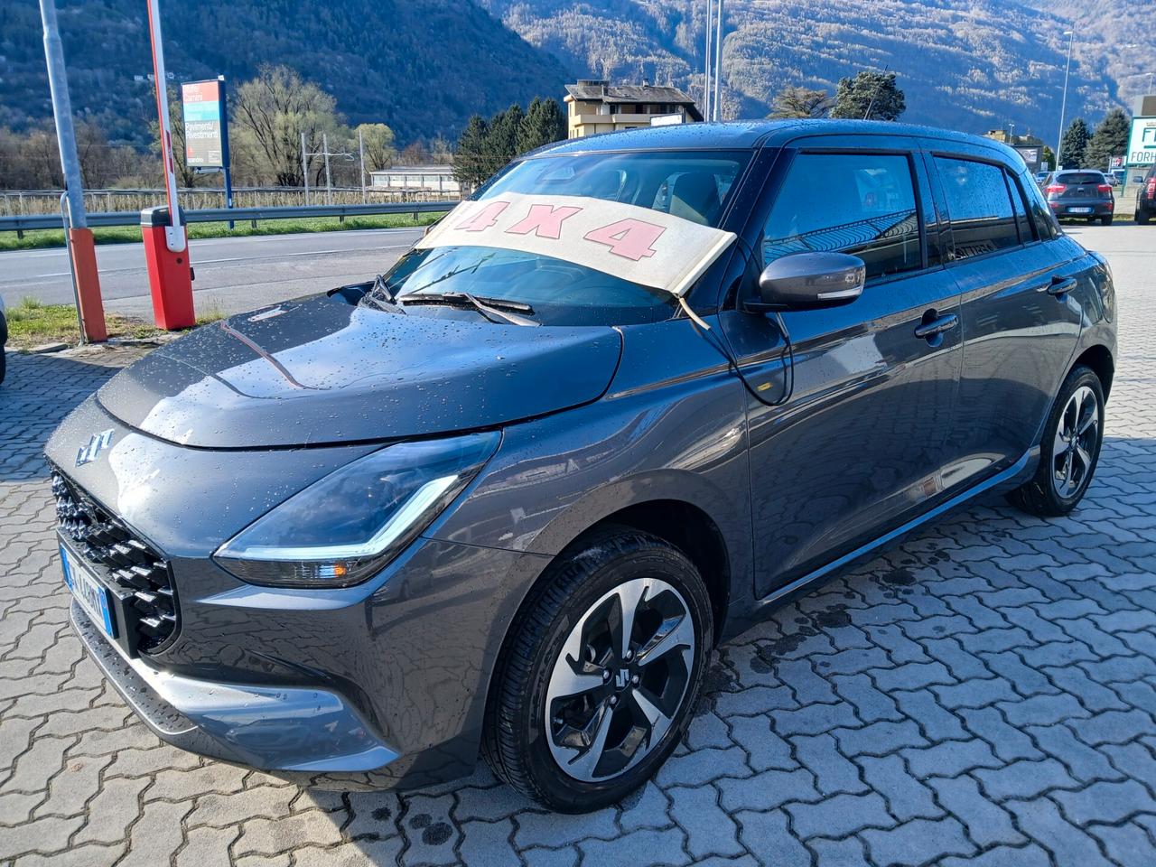 Suzuki Swift 1.2 Hybrid 4WD AllGrip Top