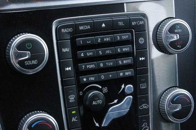 VOLVO XC60 D4 Awd Geartronic R-design Unicoprop. Pelle