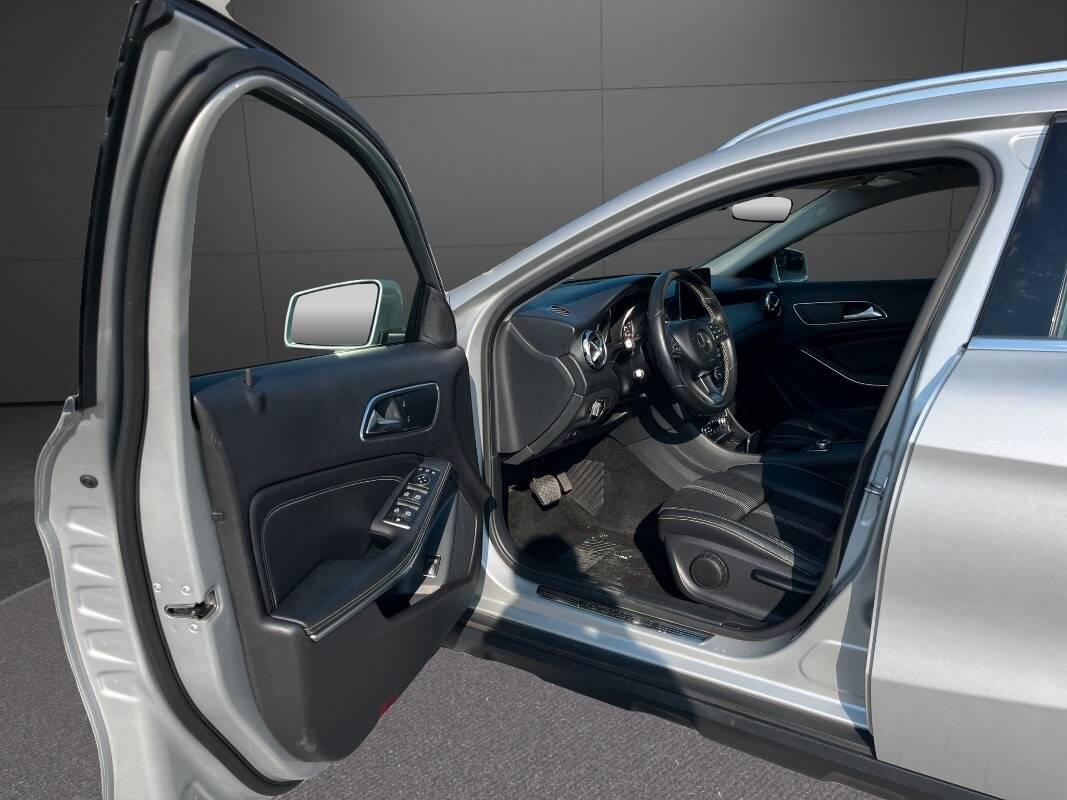 Mercedes Classe GLA 180 d Business
