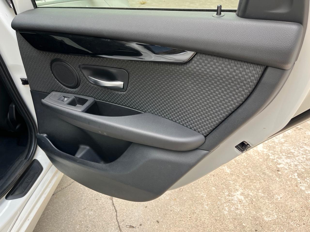 Bmw 216 216d Active Tourer Luxury CAMBIO AUTOMATICO