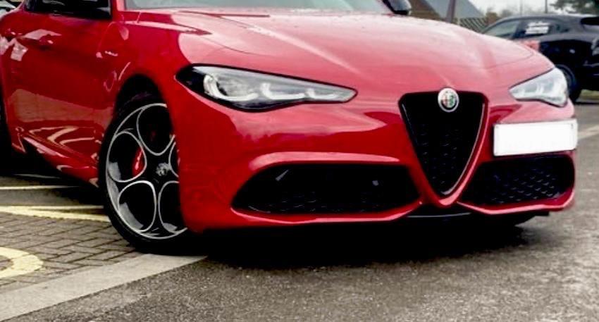 Alfa Romeo Giulia 280 CV AWD Q4 Competizione