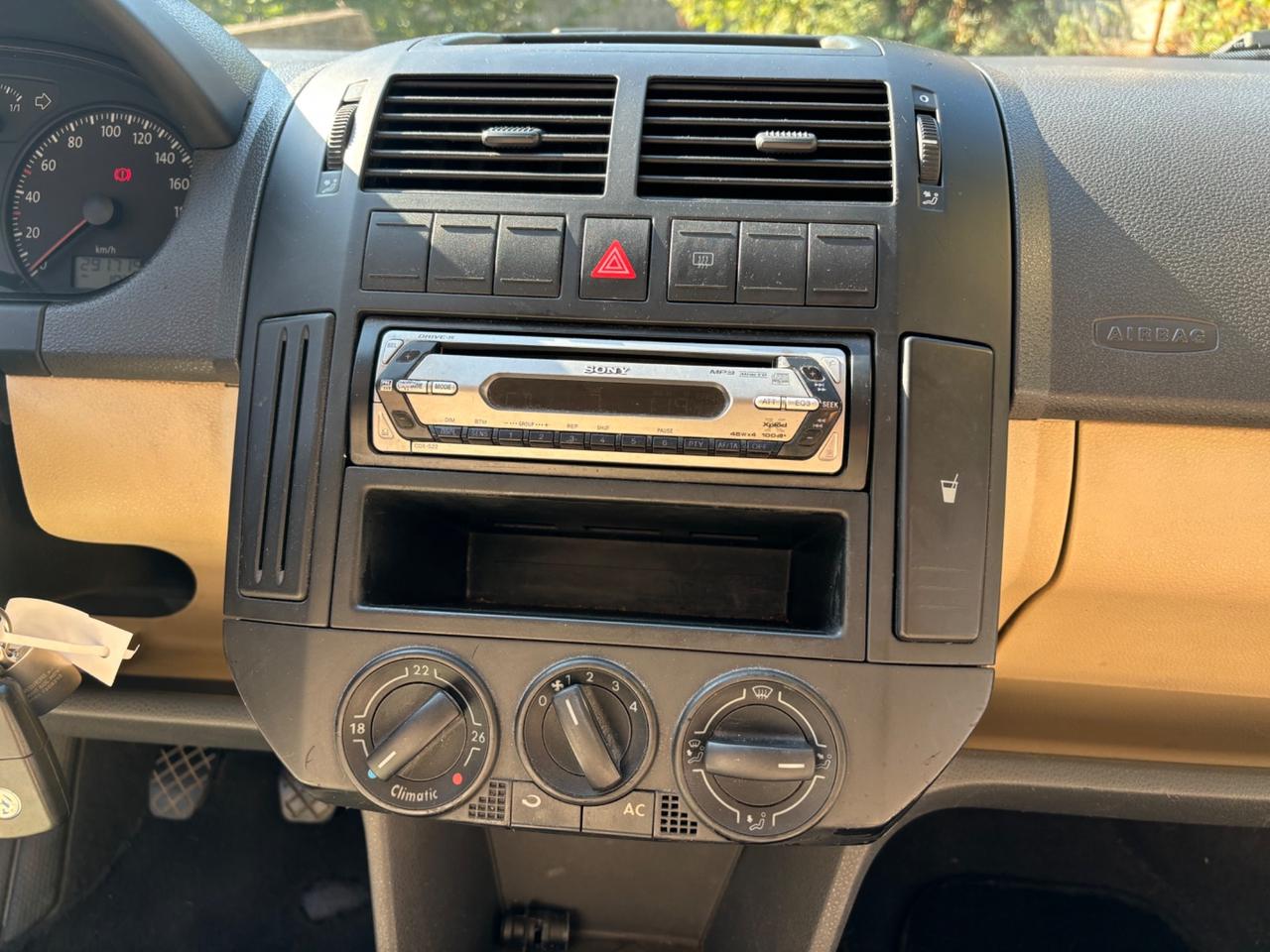 Volkswagen Polo 1.2/64CV 12V 3p. Trendline
