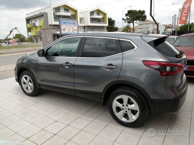 Nissan qashqai 1.6 dci 130cv business CAMBIO AUTOM