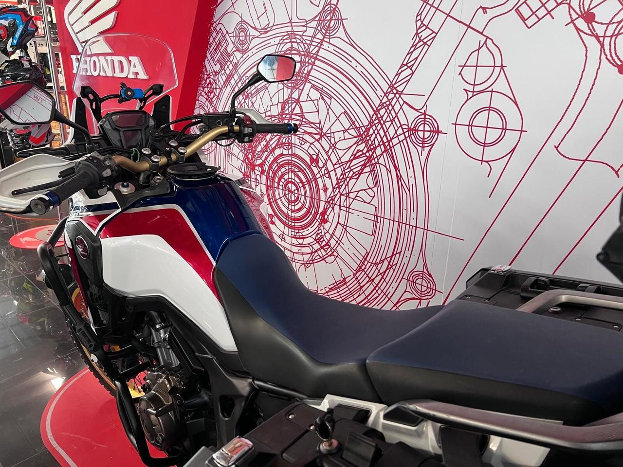 Honda CRF1000L Africa Twin Travel Edition 2016