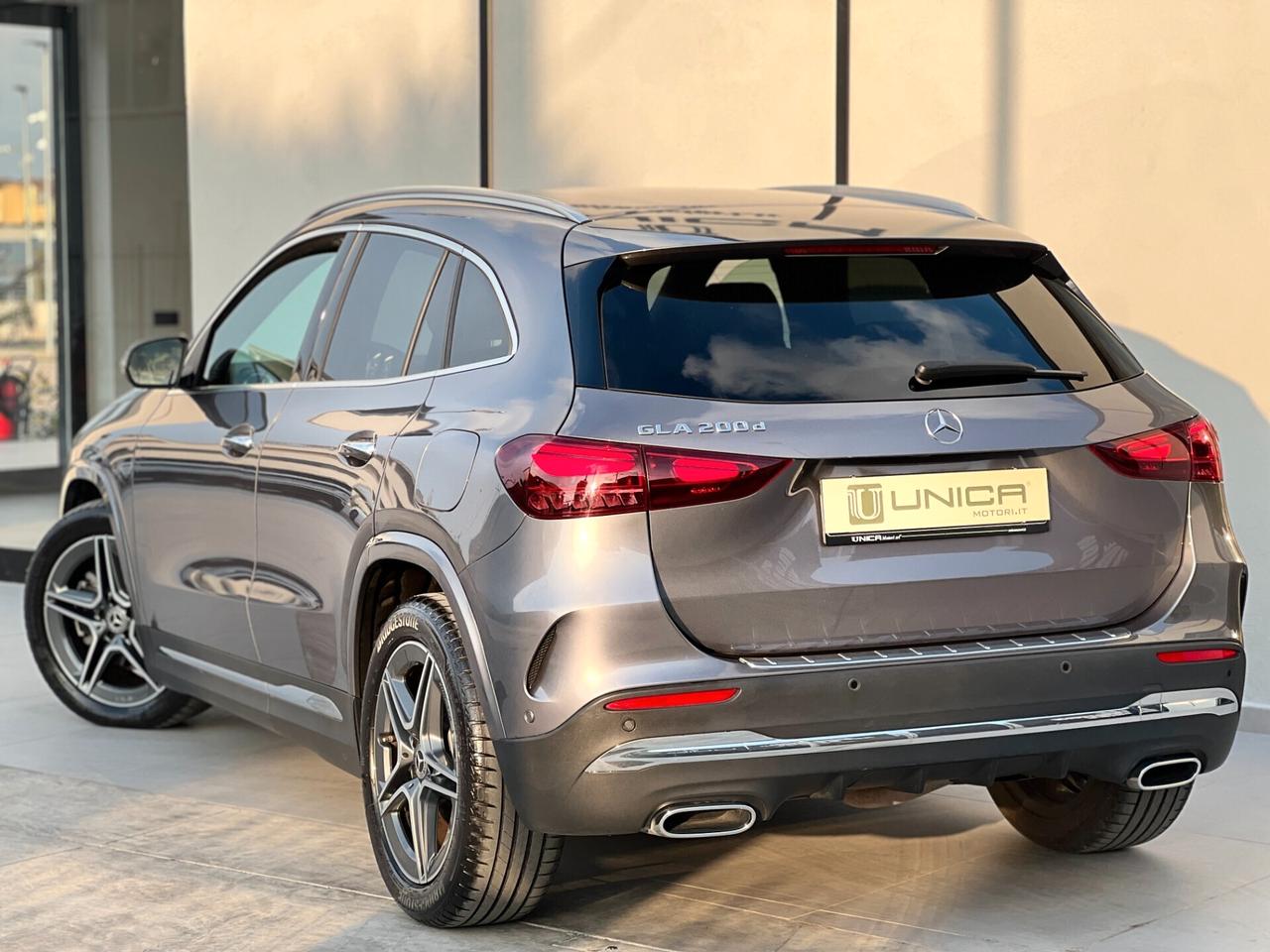 Mercedes-benz GLA 200 d 150cv AMG Premium UNICO PROPRIETARIO IVA ESPOSTA