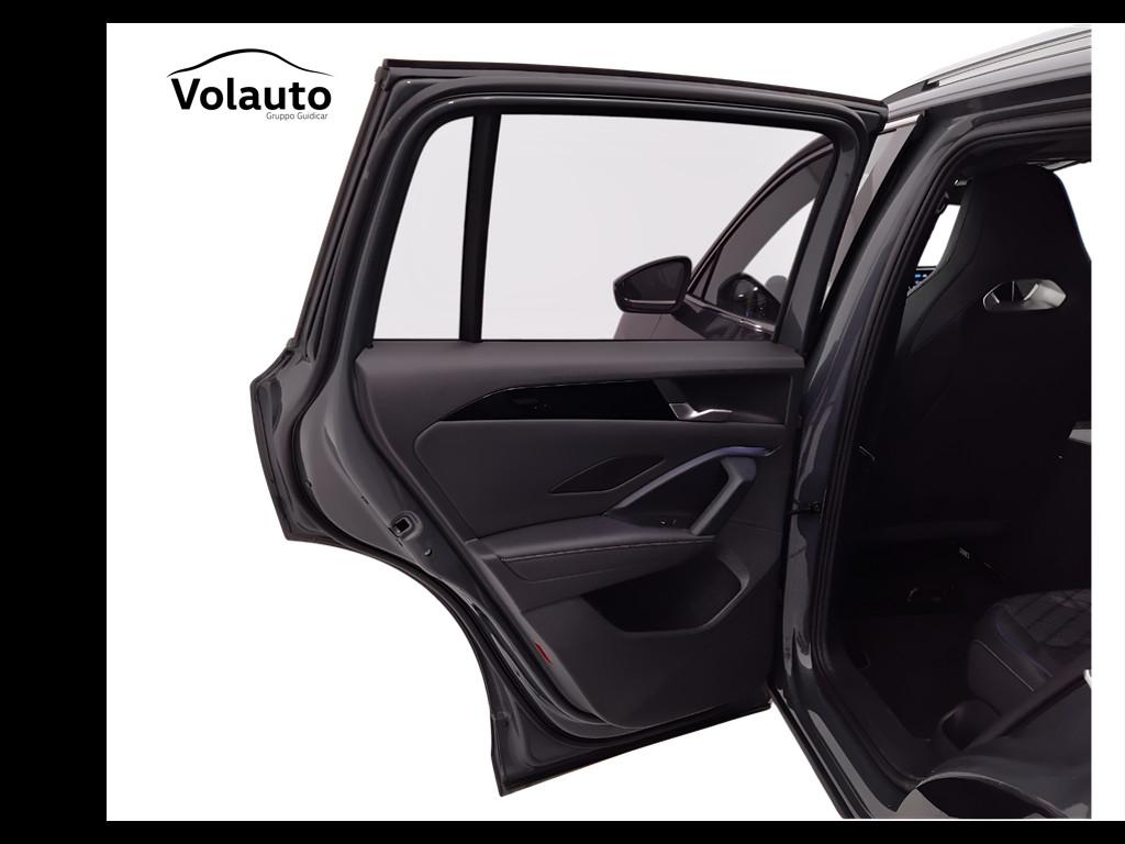 VOLKSWAGEN Tiguan III 2024 - Tiguan 2.0 tdi R-Line 150cv dsg