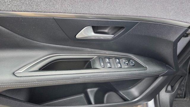 PEUGEOT 3008 BlueHDi 130 S&S EAT8 Allure PERMUTE UNICOPROPR.