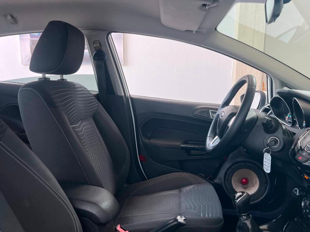 Ford Fiesta 1.5 tdci Titanium 75cv 5p
