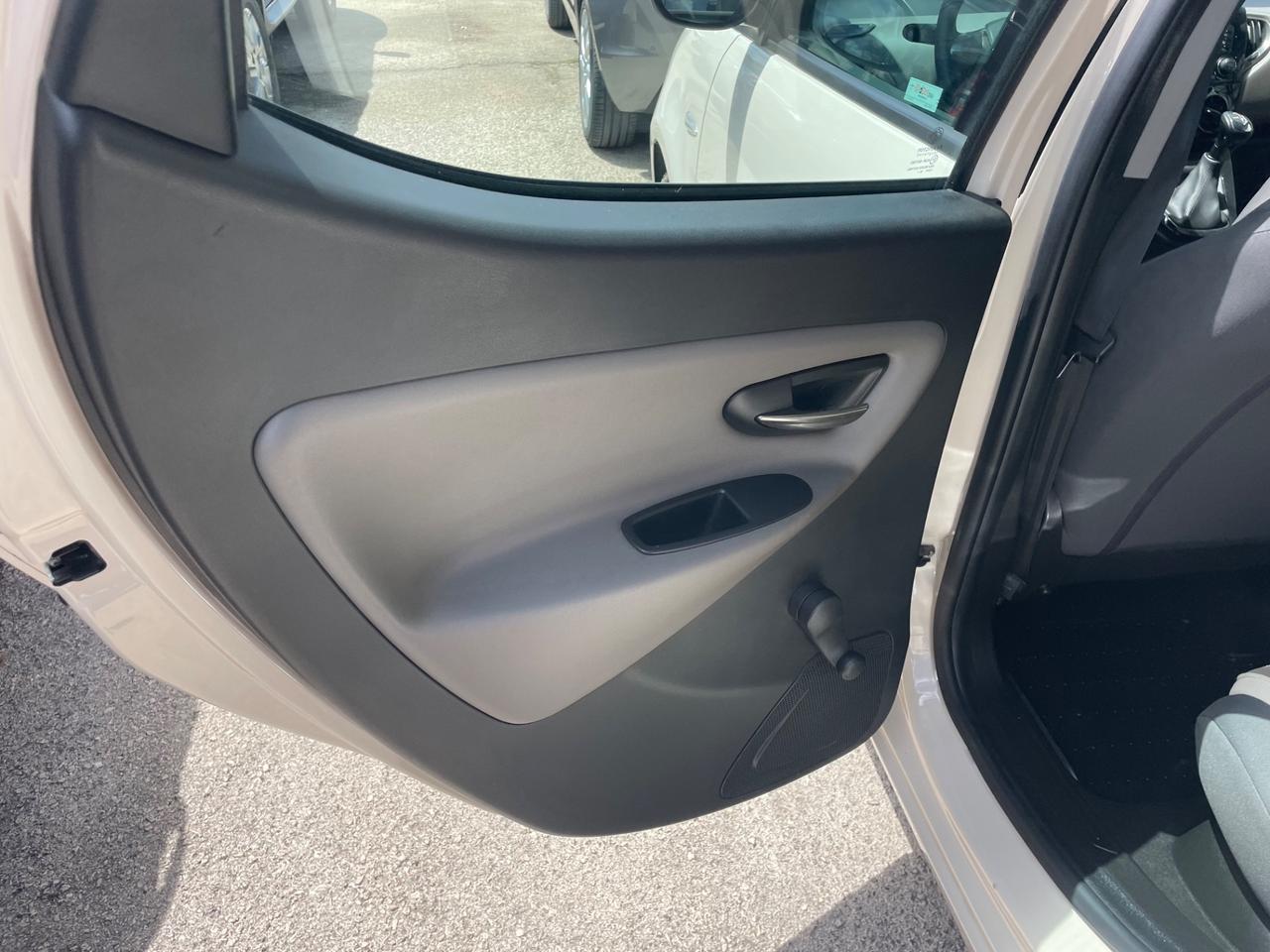 LANCIA YPSILON 900 BENZINA 85 (CV) 2017