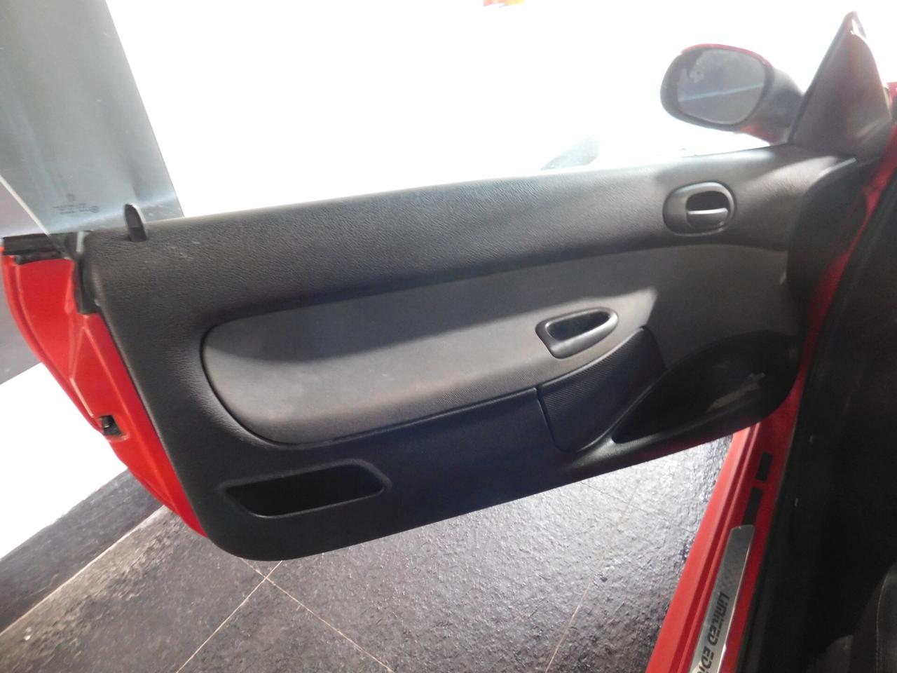 Peugeot 206 1.6 16V CC