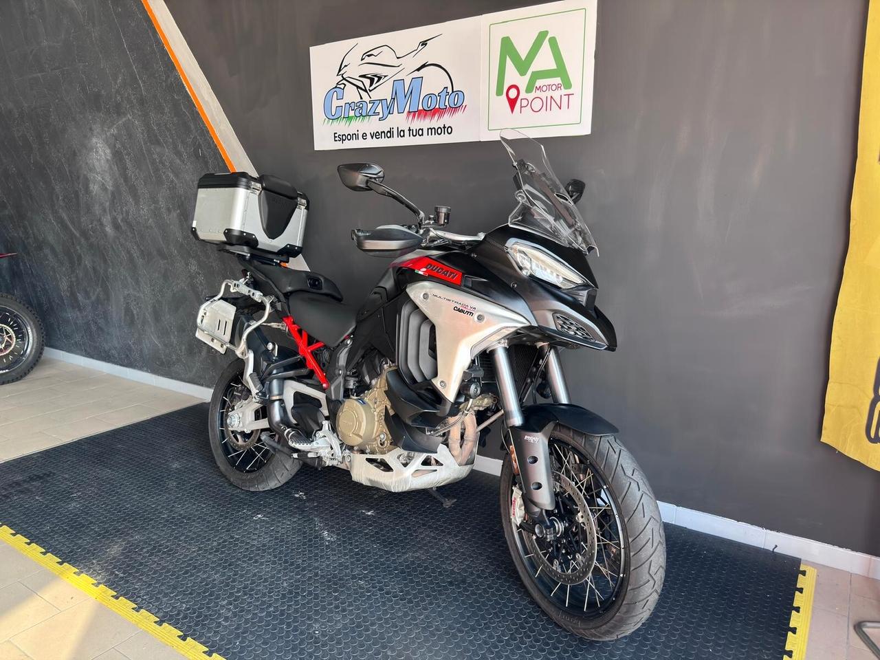 Ducati Multistrada V4 RALLY TRAVEL & RADAR