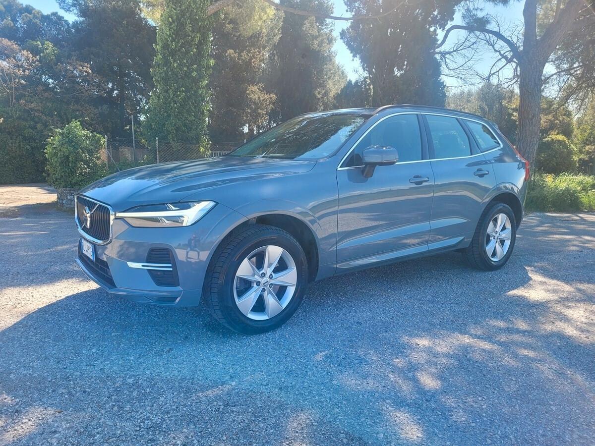 Volvo XC 60 B4 (d) AWD automatico Core
