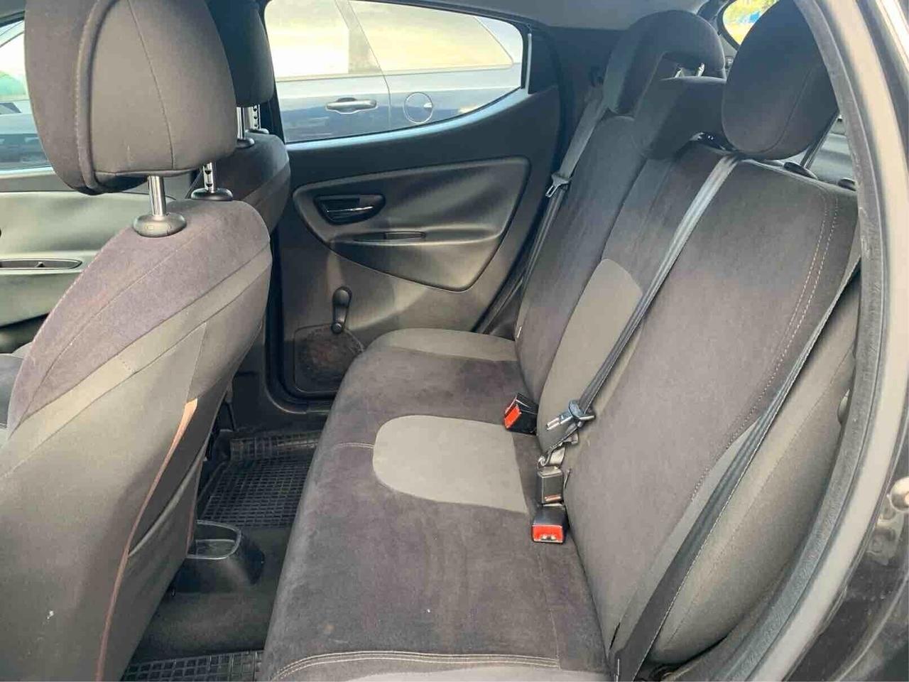 Lancia Ypsilon 1.3 MJT