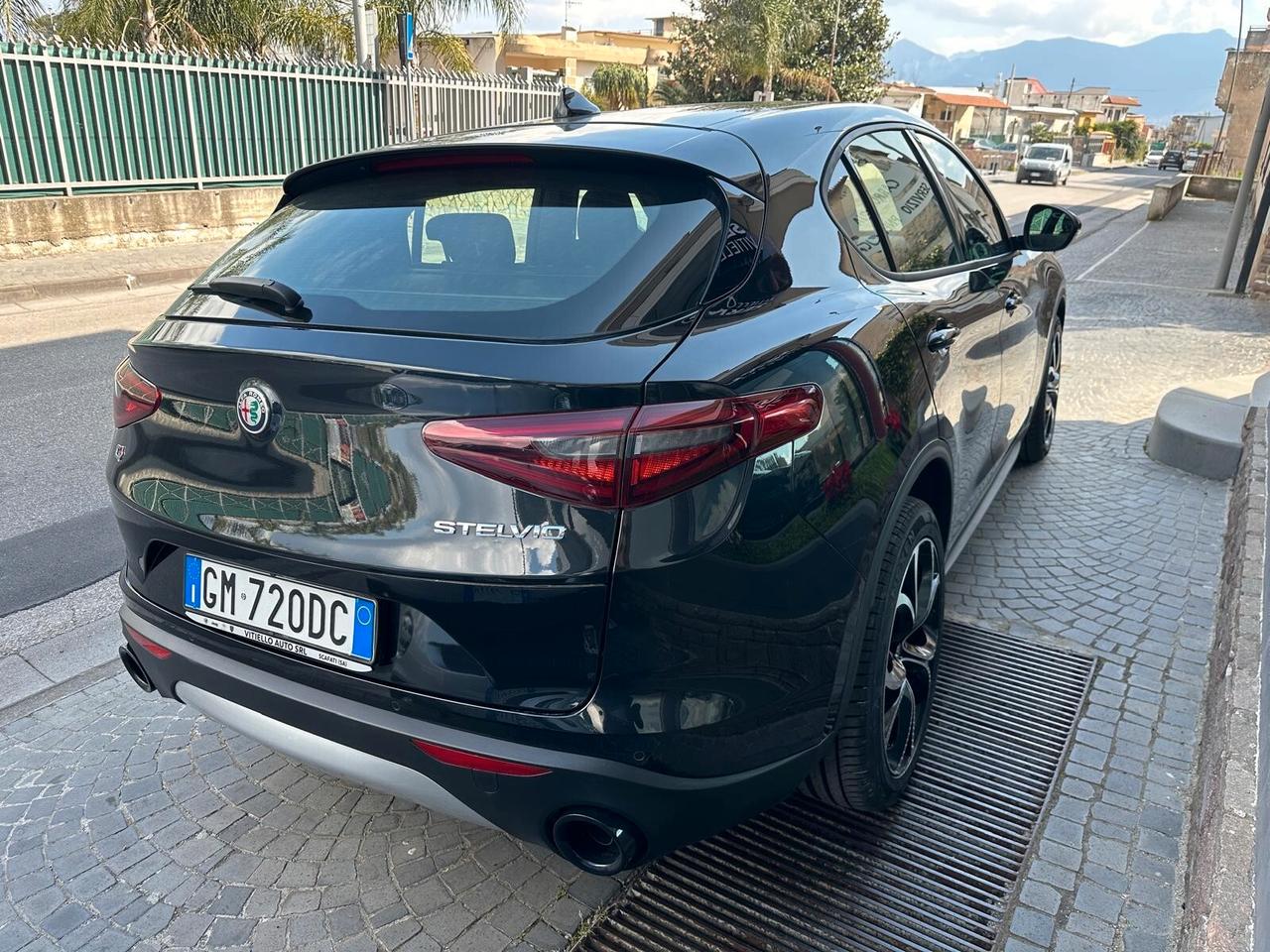 Alfa Romeo Stelvio 2.2 Turbodiesel 190 CV AT8 Q4 Business