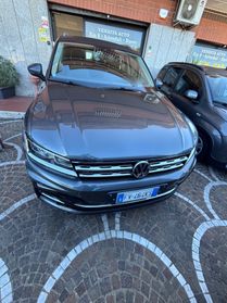 Volkswagen Tiguan 2.0 TDI SCR DSG 4MOTION Sport BMT