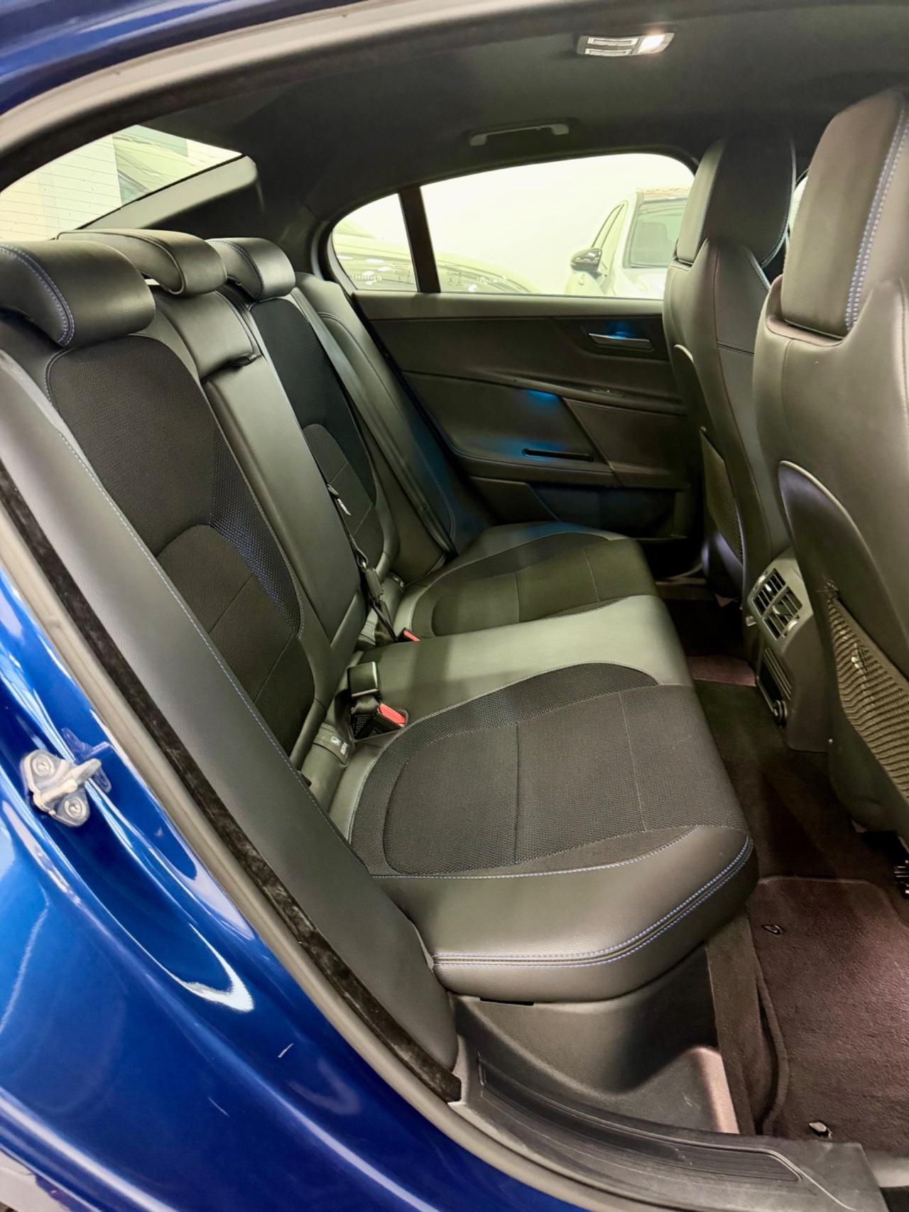 Jaguar XE 2.0 180CV R-Sport FINANZIABILE