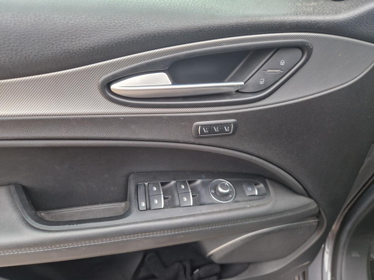 Alfa Romeo Stelvio 2.2 210 CV AT8 Q4 Veloce-2022