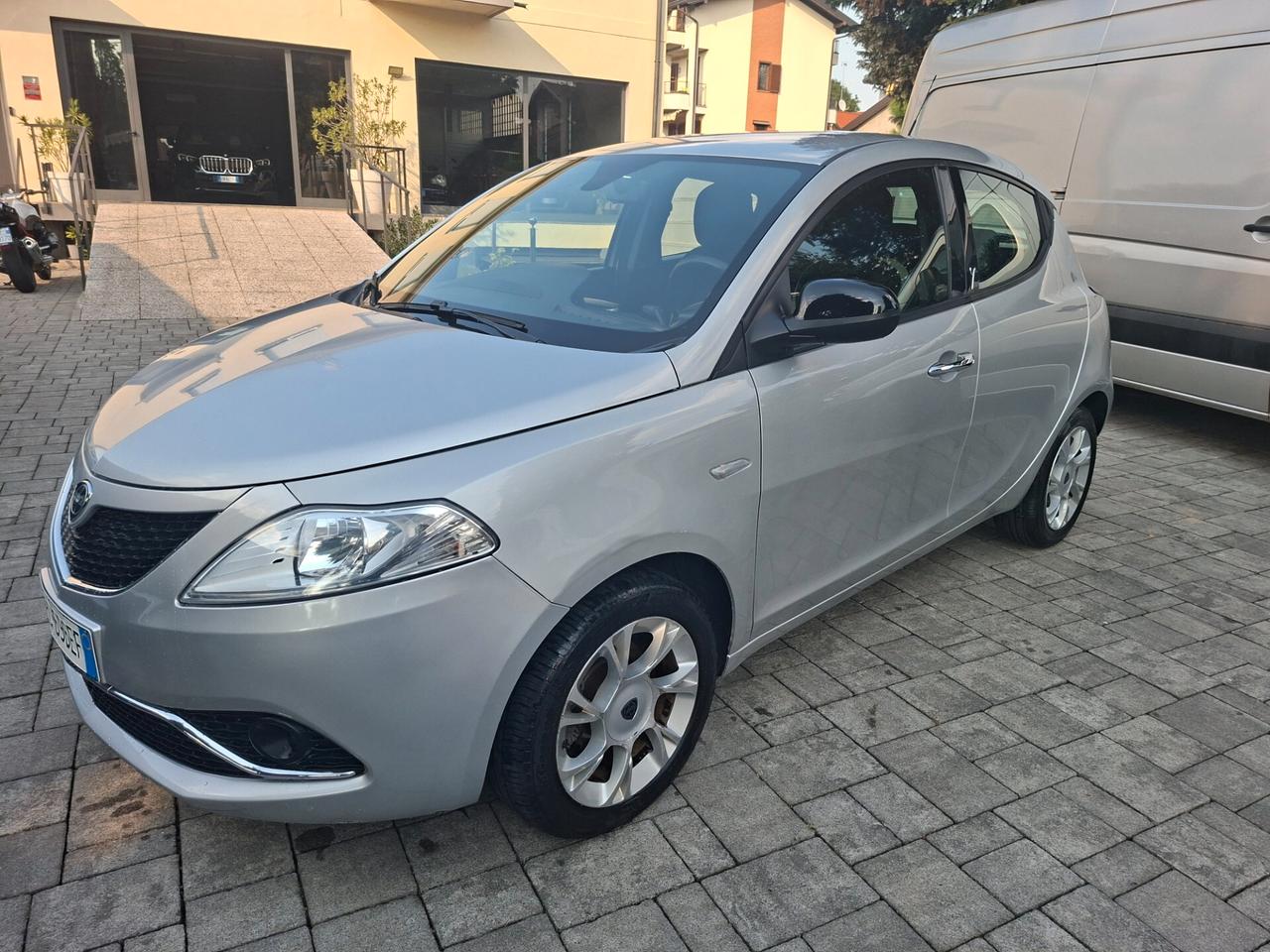 Lancia Ypsilon 1.2 69 CV 5 porte Gold OTTIME CONDIZIONI