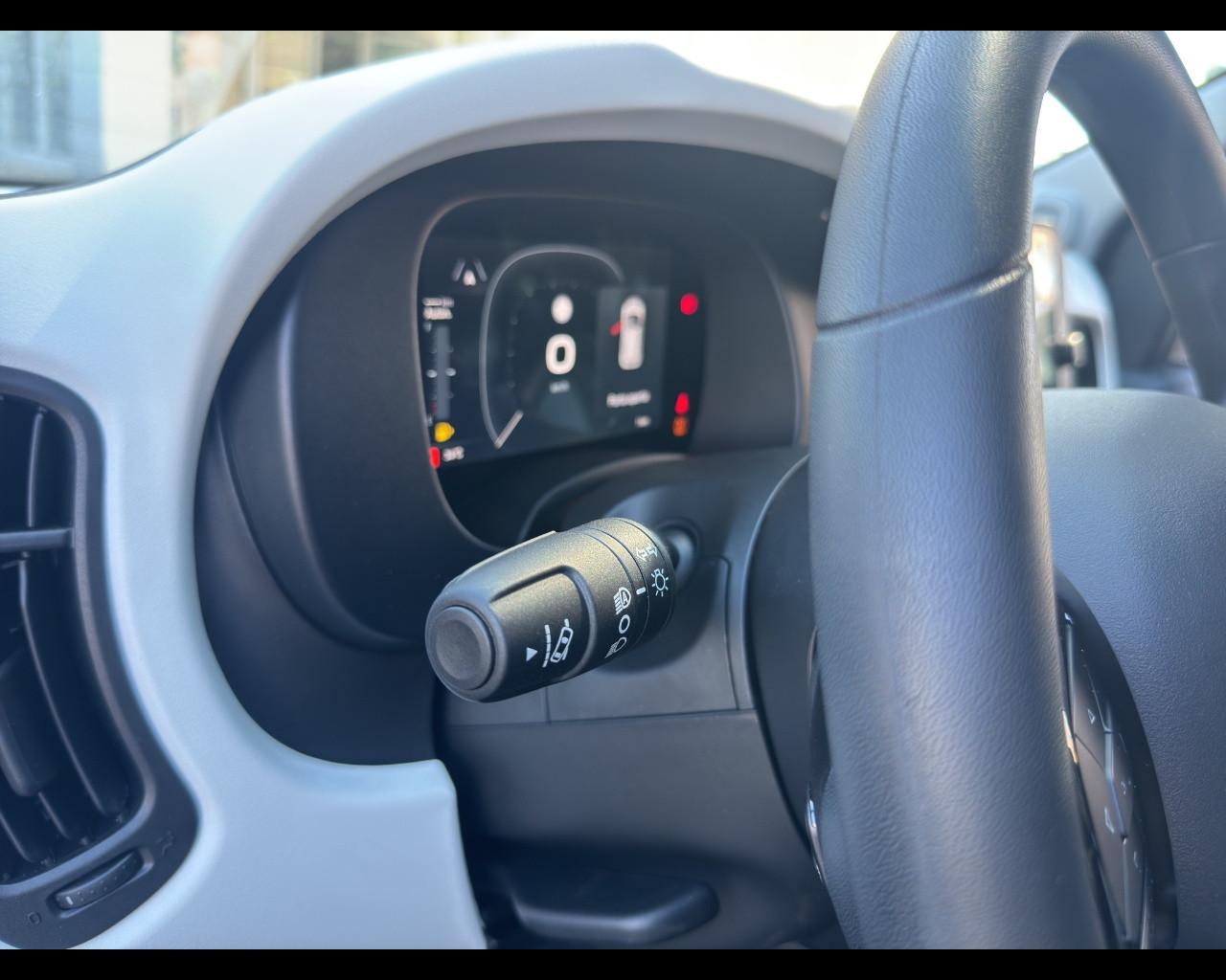 FIAT Pandina My26 1.0 65cv Hybrid Cross