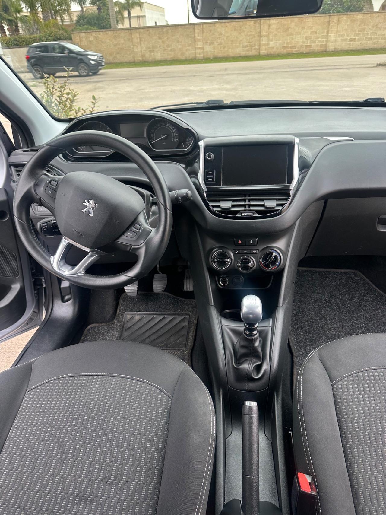 Peugeot 208 BlueHDi 100 5 porte Allure