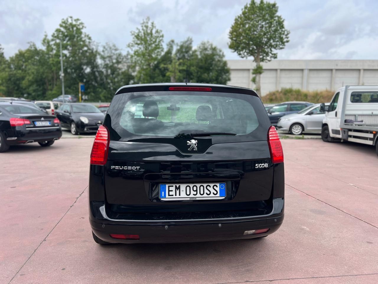 Peugeot 5008 1.6 HDi 112CV Business