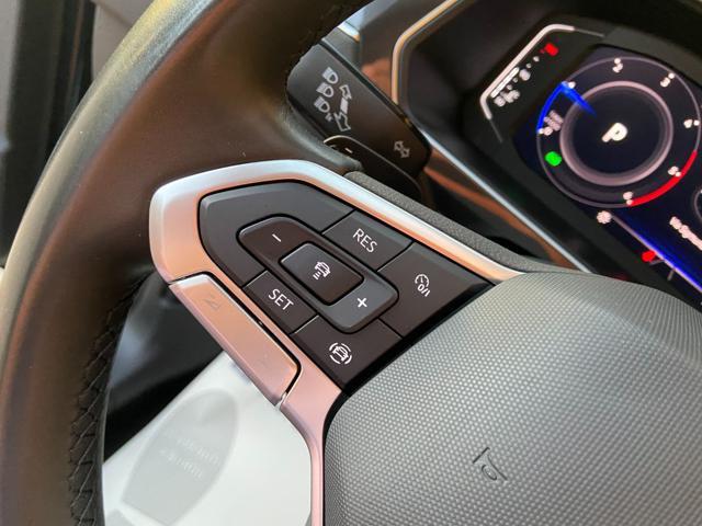 VOLKSWAGEN Tiguan 2.0 TDI 150 CV SCR DSG Elegance VIRTUAL
