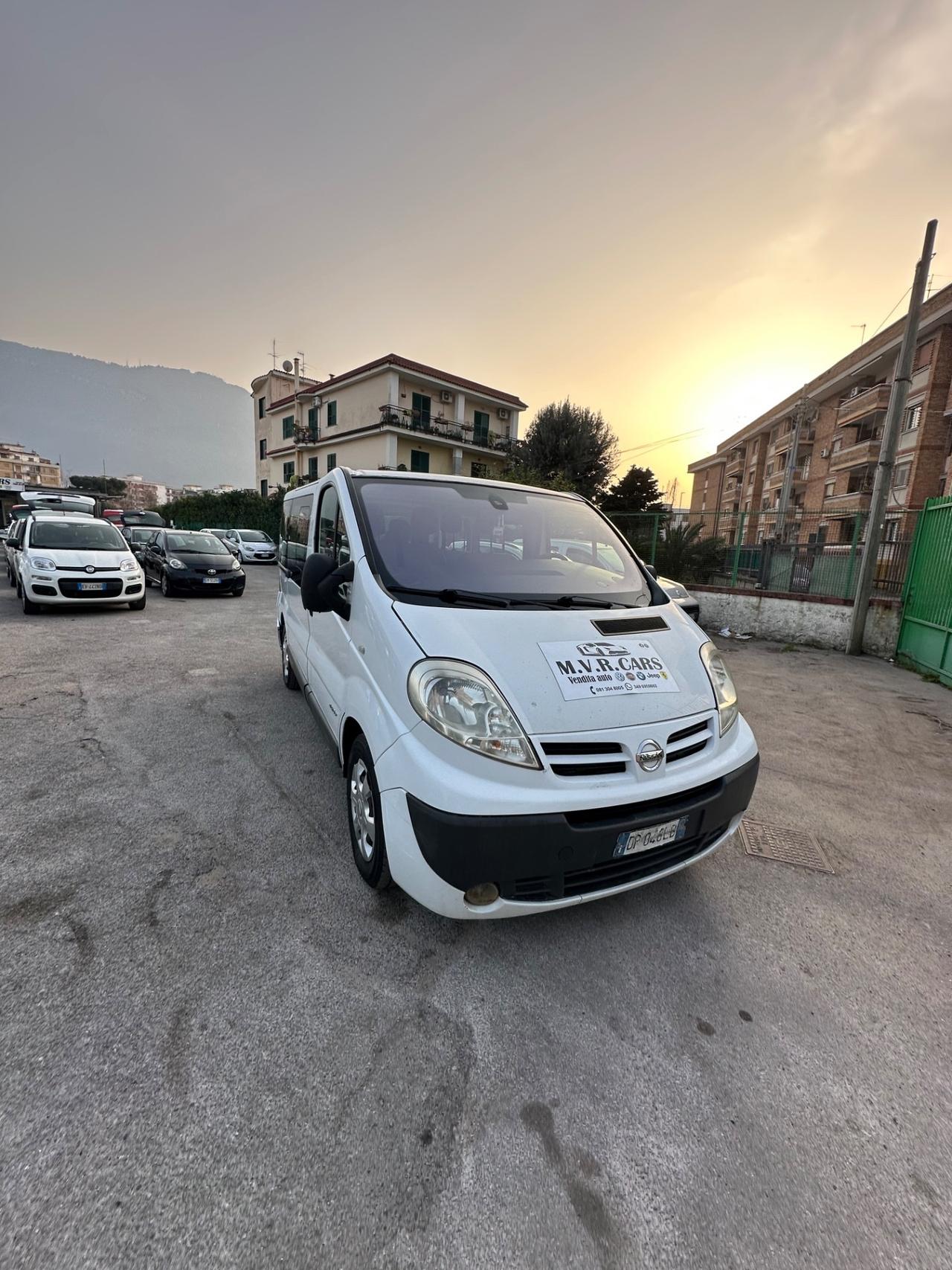 Nissan Primastar C29 2.5 dCi 150CV PC-TN Combi Smart