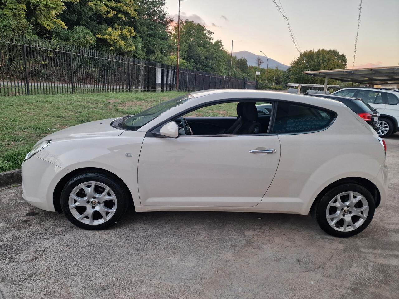 Alfa Romeo MiTo 1.4 105 CV M.air S&S Distinctive Sport Pack