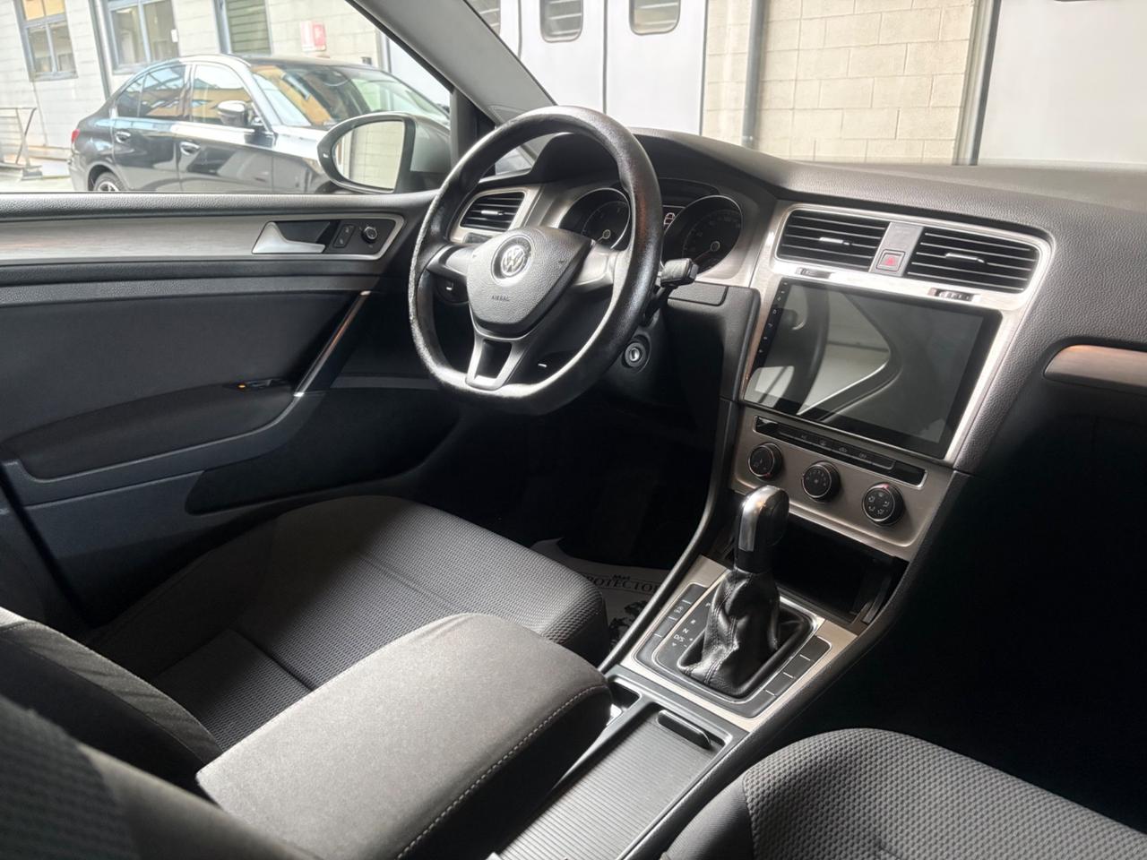 Volkswagen Golf Business 1.6 TDI DSG 5p. Highline BlueMotion Technology