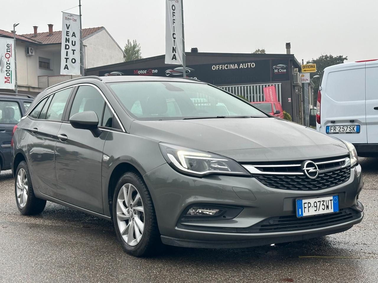 Opel Astra 1.6 CDTi 110CV Sports Tourer Innovation