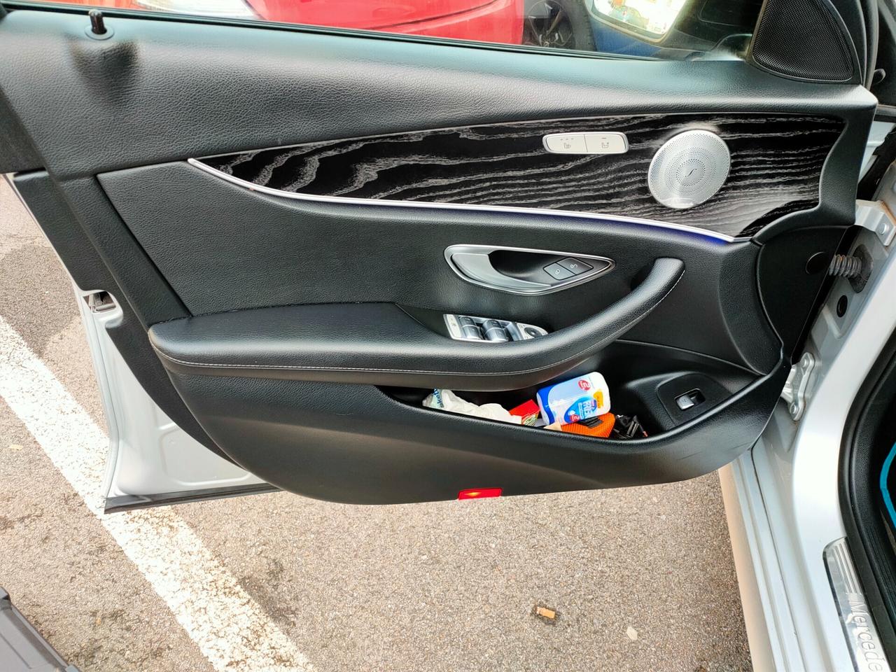 Mercedes-Benz E 220d Auto Premium Plus + Pack AMG