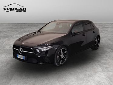 Mercedes-Benz Classe A - W177 2018 - A 180 d Sport Night edition Plus auto