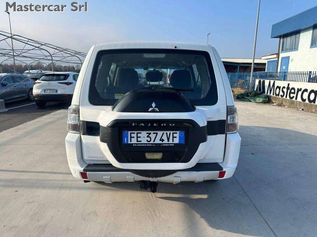 MITSUBISHI Pajero Pajero IV 2007 3.2 cr Instyle 5p auto - FE374VF