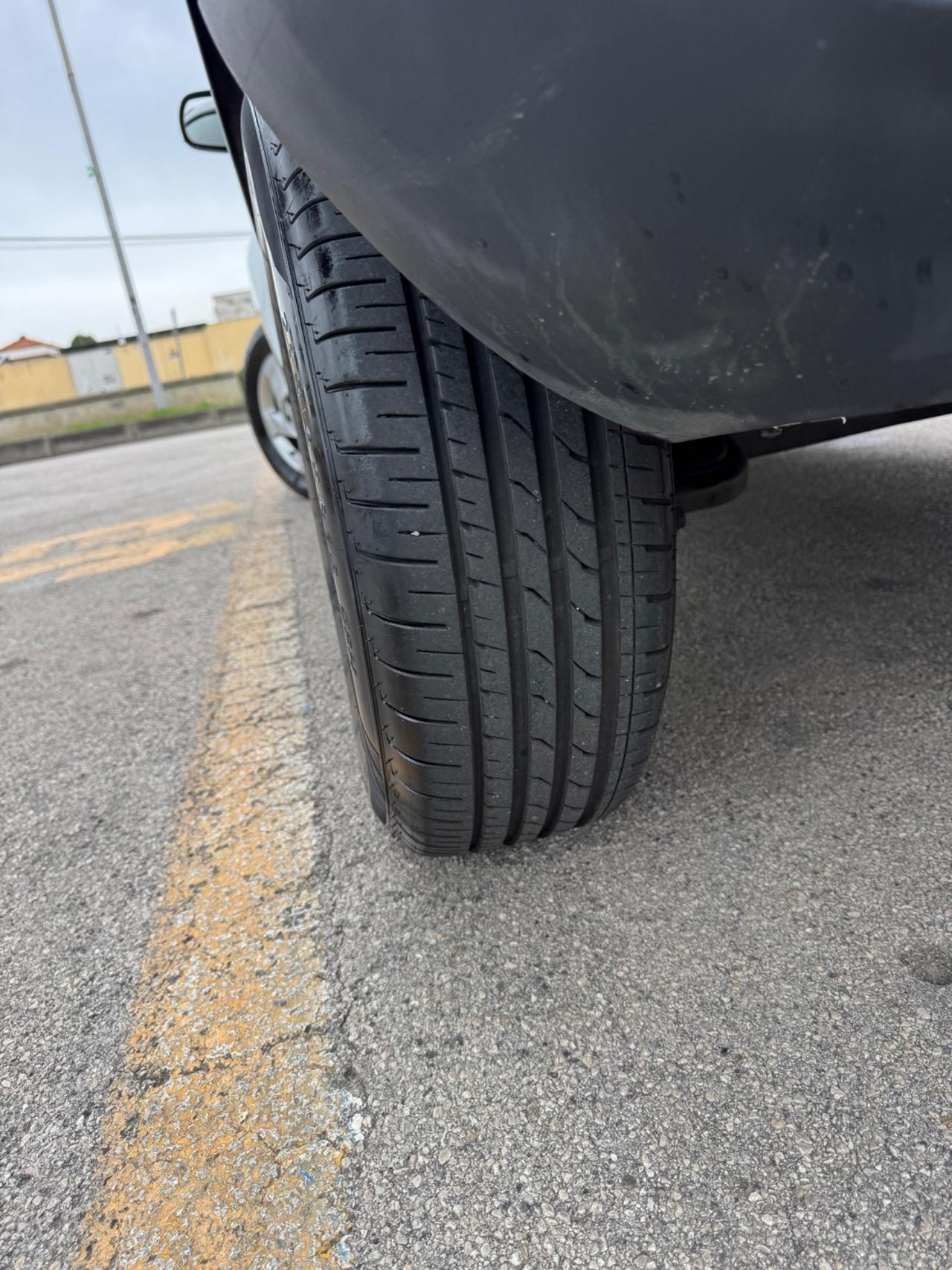 Dacia Duster 1.5 dCi POCHI KM/BLOCK SISTEM