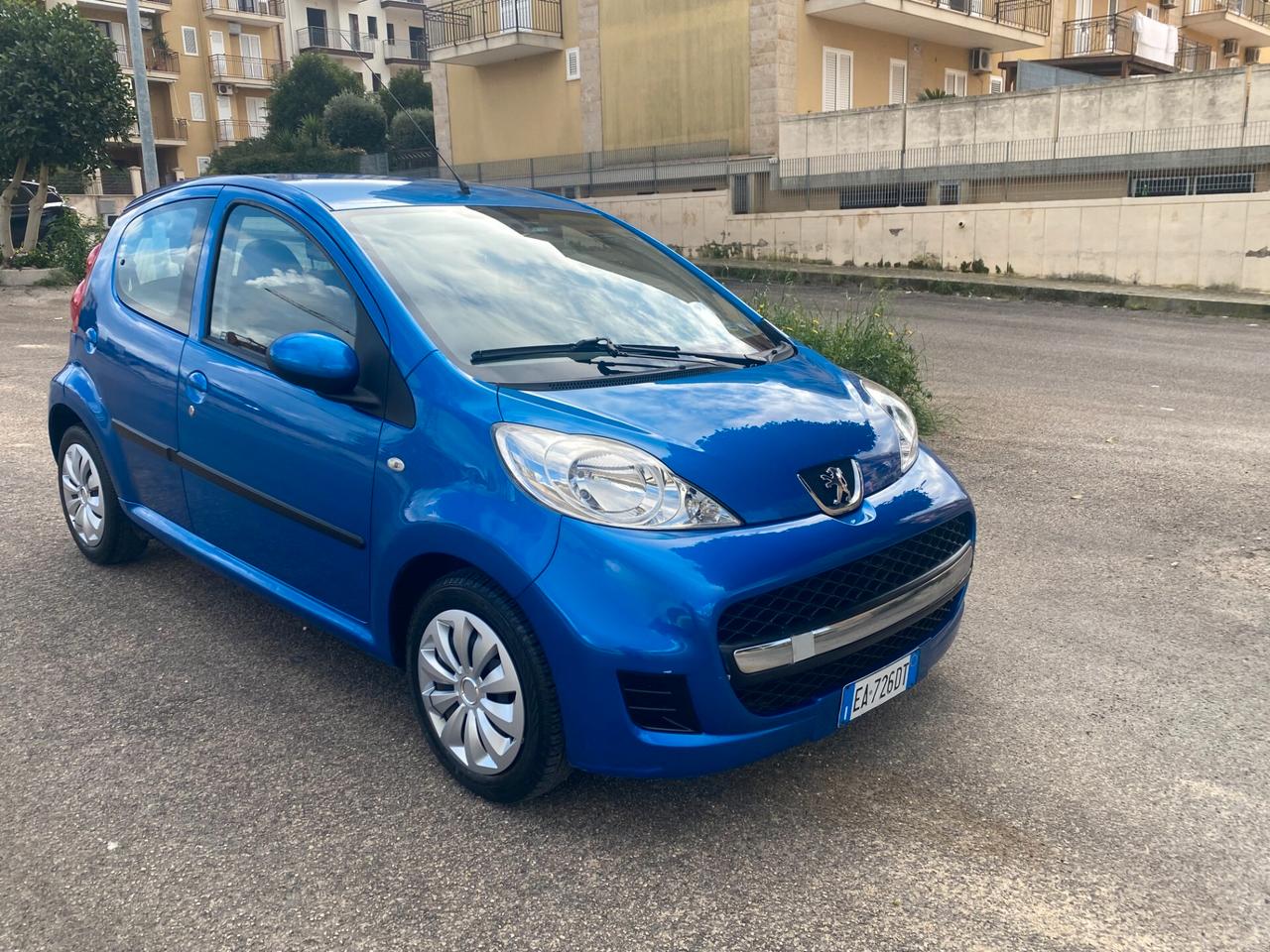 Peugeot 107 1.0 68CV 5p. Plaisir