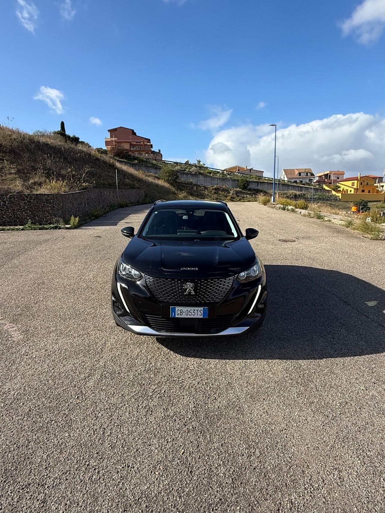 Peugeot 2008 BlueHDi 100 S&S Allure Navi Pack