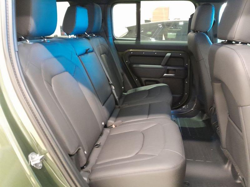 Land Rover Defender D200 AWD Auto 110 X-Dynamic SE IVA ESPOSTA