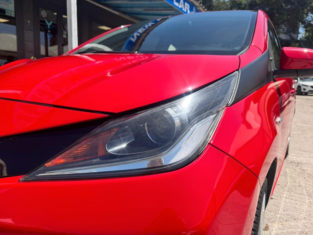 Toyota Aygo 1.0 VVT-i 69 CV 5 porte x-cool TSS