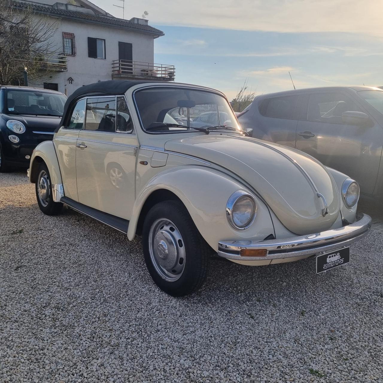 Volkswagen maggiolino cabrio