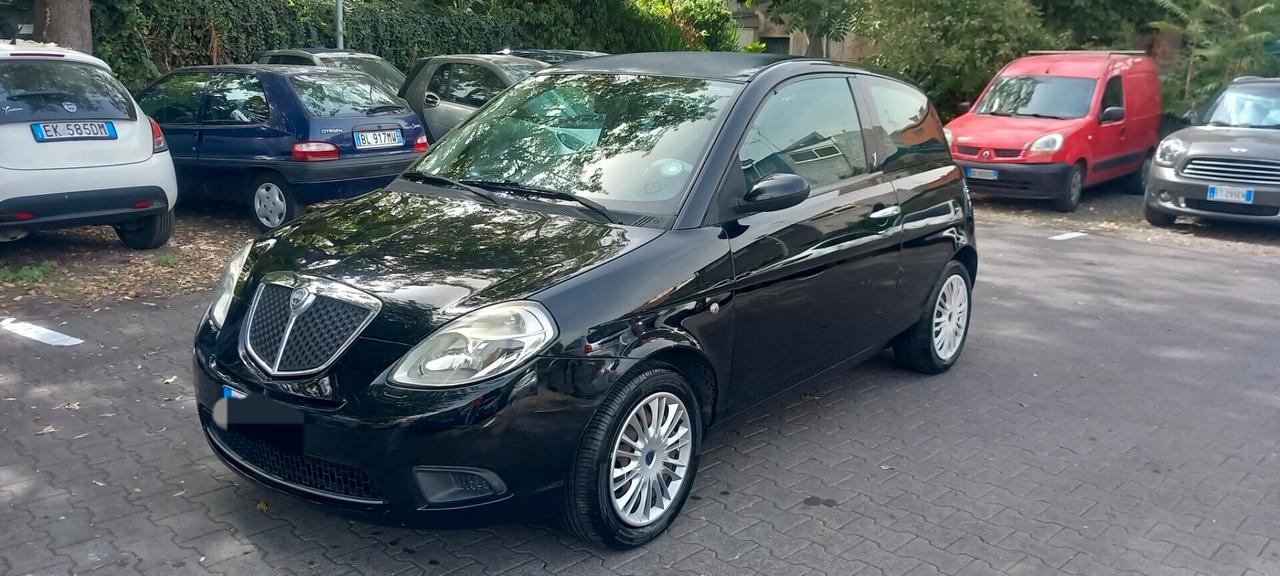 Lancia Ypsilon 1.2 ADATTA PER NEOPATENTATI