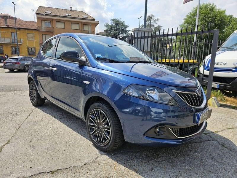 Lancia Ypsilon 1.0 FireFly 70cv Hybrid