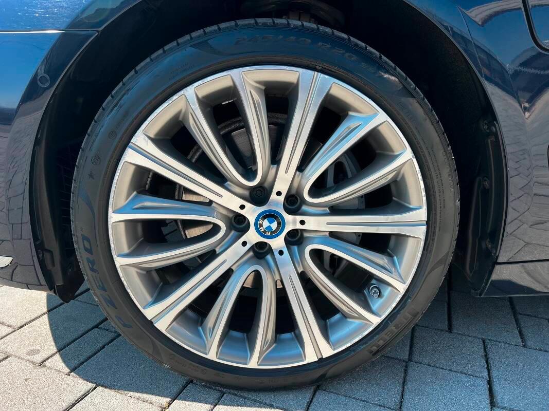 BMW Serie 7 740e Eccelsa auto