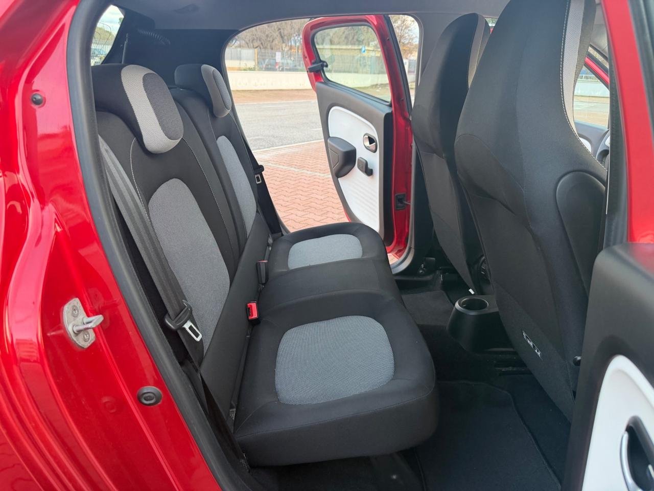 Renault Twingo 1.0 SCe Zen